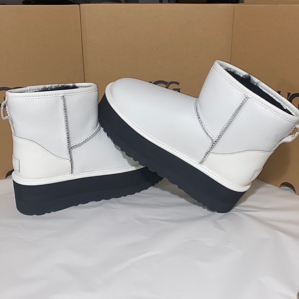 UGG CLASSIC MINI PLATFORM